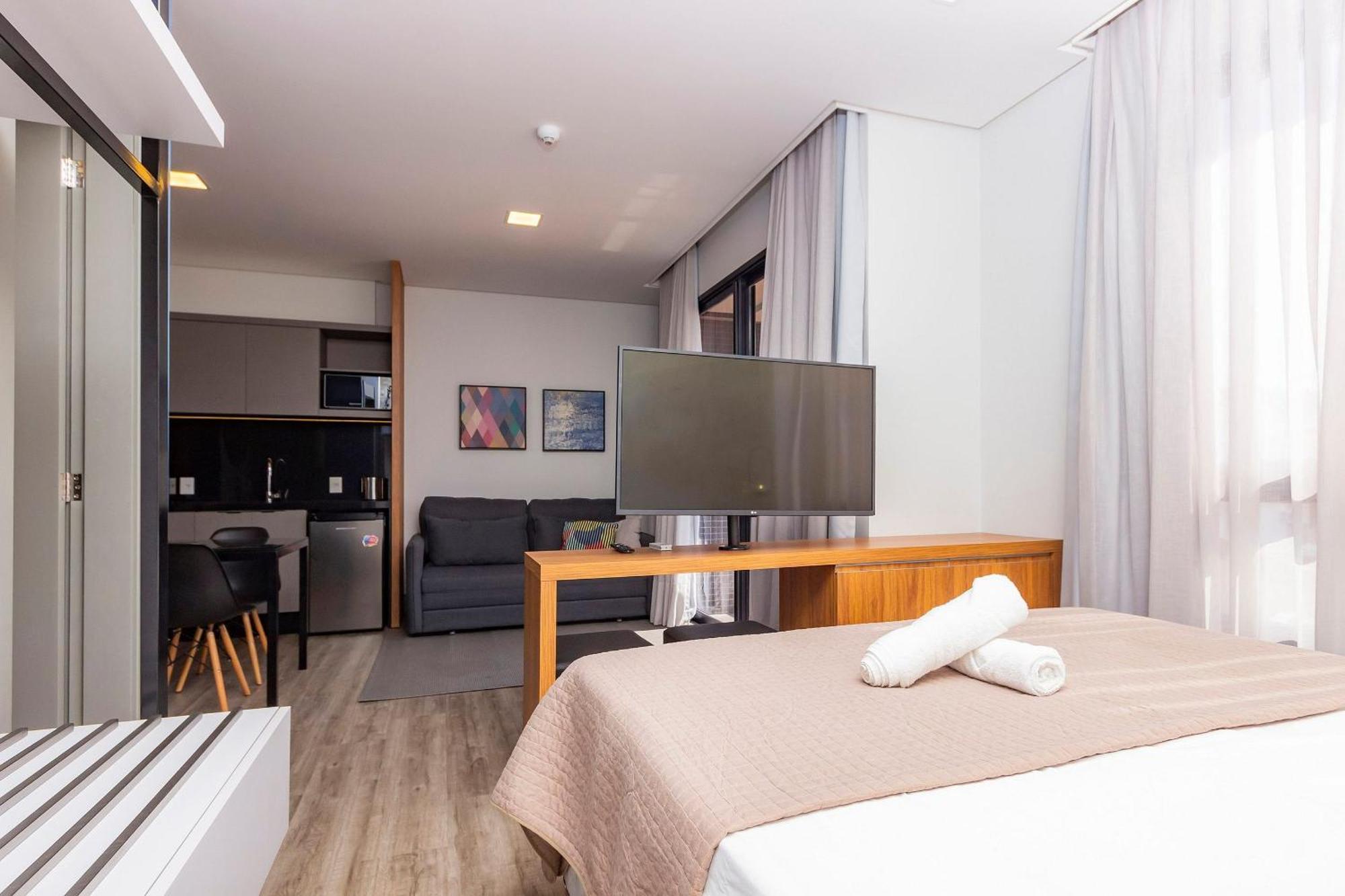 Aion Suites 205 - Lindo Apartamento Com Vista Para O Mar, A 60M Da Praia De Bombinhas, Com Piscina E Academia No Rooftop. Экстерьер фото